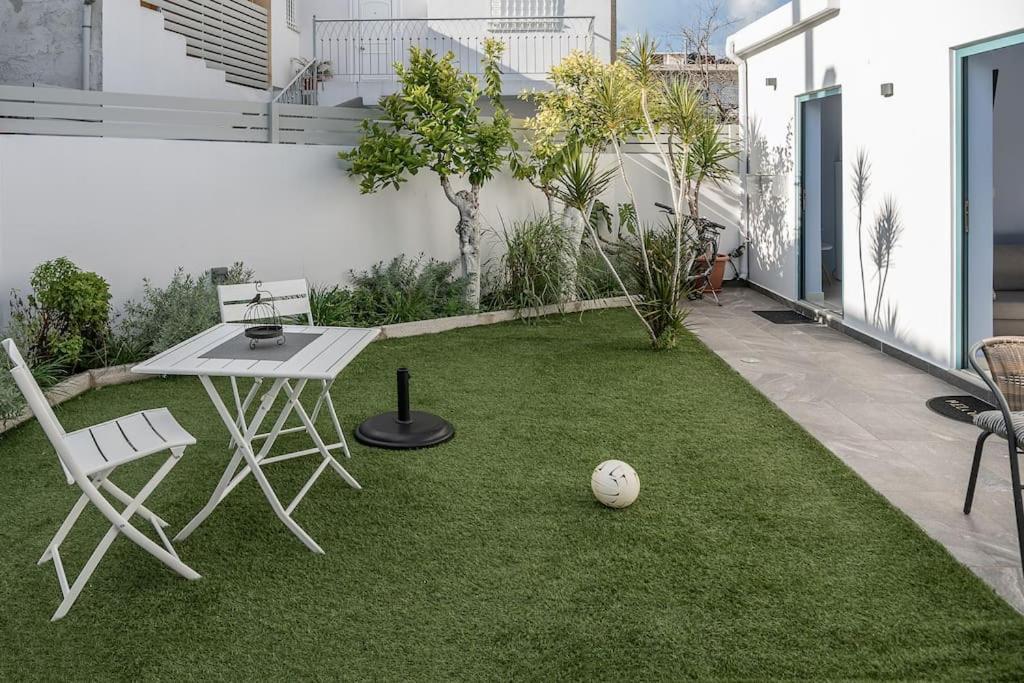 M City Apartments, Garden 2 Chania  Exteriör bild